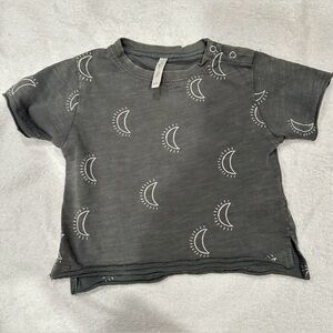 Rylee and cru moons 3/6 raw edge tee